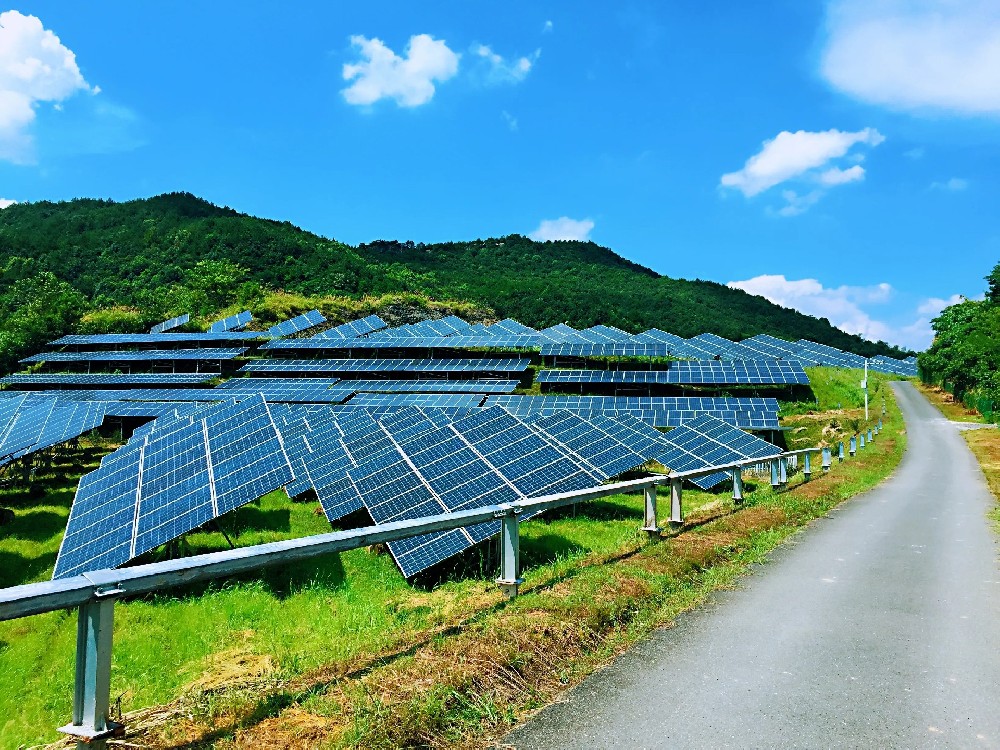 国家能源局：加快推进能源转型 大(dà)力发展风电和太阳能发电